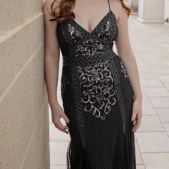 Prom/formal dress - Picture 2 of 4